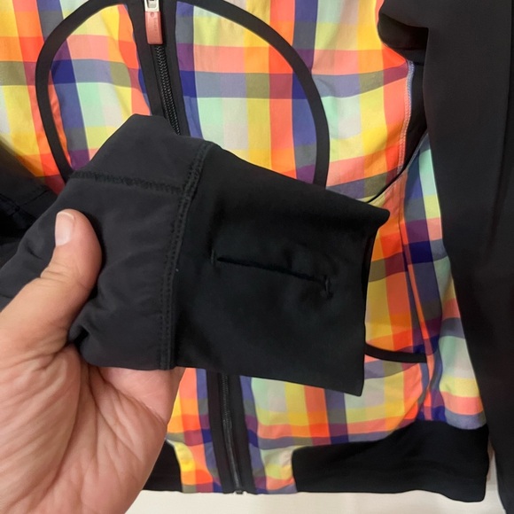 Lululemon Run Track Attack Jacket Seawheeze plaid size 4 - Picture 6 of 8